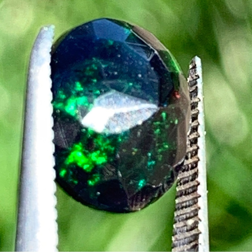 Natural 1.54 Cts Ethiopian Welo Faceted Smoked Opal - Picture 11 of 17